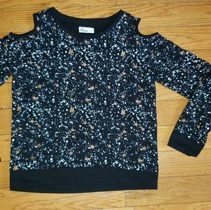 Kids shoulder out sweater